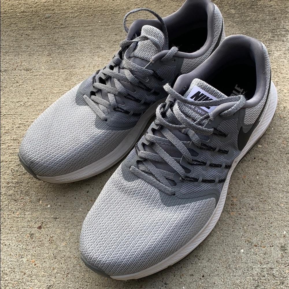 Nike run swift